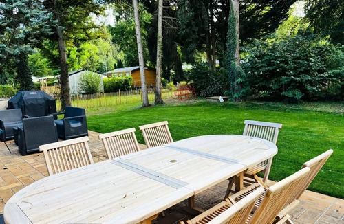 Saint-Maximin Villa | Apartment