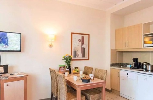 Rouret Apartment | Apartment