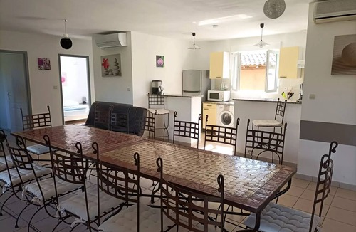 Grospierres Villa | Apartment