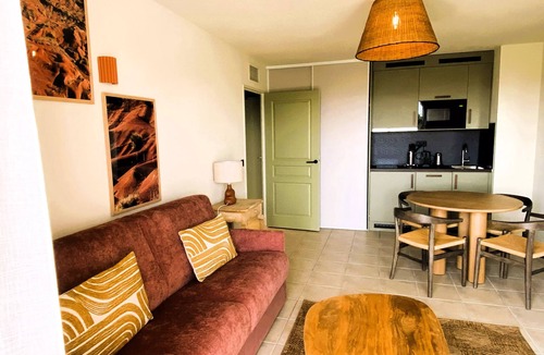 Juvignac Apartment | Apartment