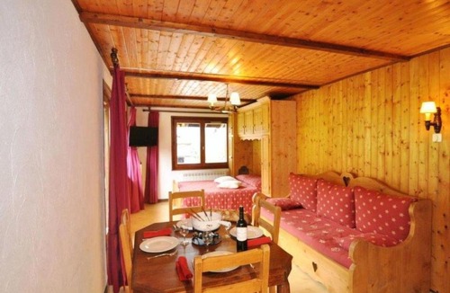 La Chapelle-d'Abondance Apartment | Apartment L'Echo de la corne by Interhome