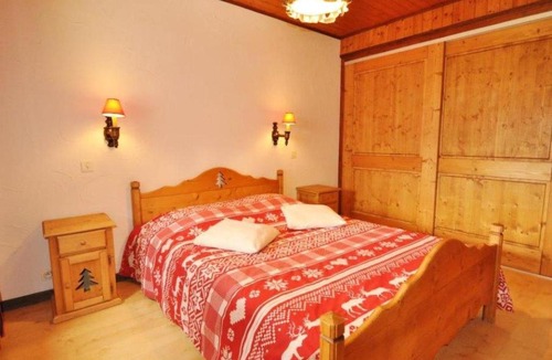 La Chapelle-d'Abondance Apartment | Apartment L'Echo de la corne by Interhome