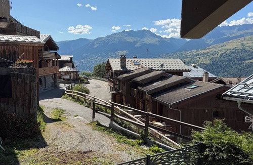 Montchavin Apartment | Apartment Maison Tresallet n°4 in the heart of a traditional Savoyard village
