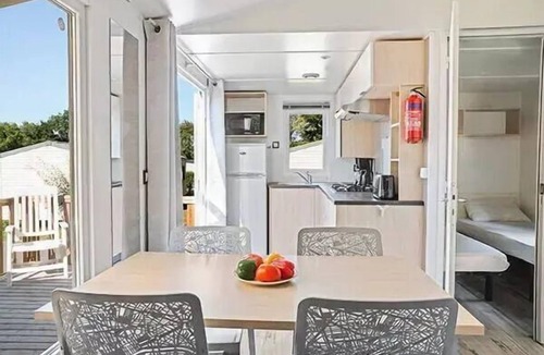 Landevieille House | Apartment