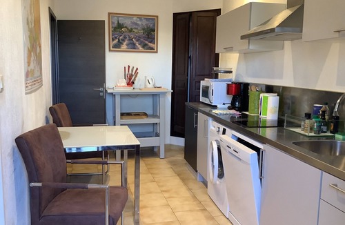 Malaucene Apartment | Apartment