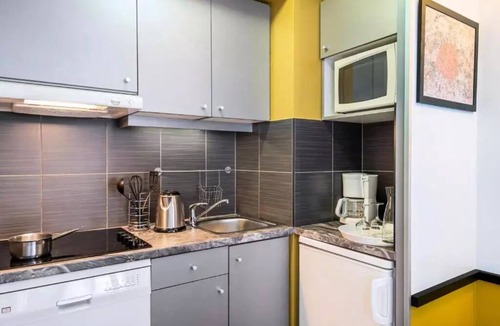 Montrouge Apartment | Apartment