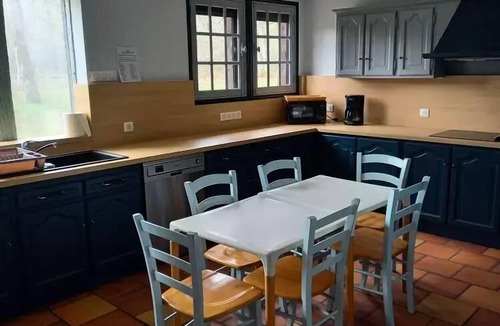 Neuvy-sur-Barangeon Villa | Apartment