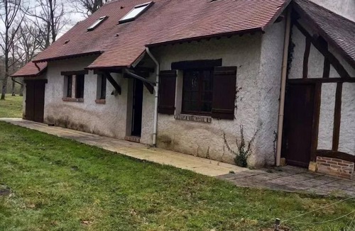 Neuvy-sur-Barangeon Villa | Apartment