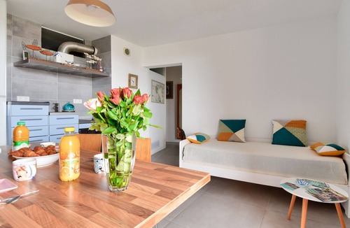Noirmoutier-en-l'Ile Apartment | Apartment for 4 on estate with pool