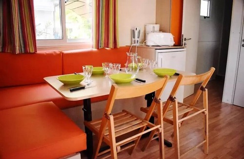 Palau-del-Vidre House | Apartment