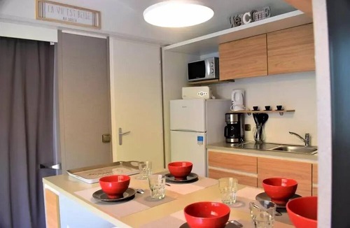 Palau-del-Vidre House | Apartment