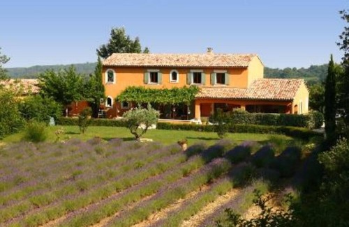 Pernes-les-Fontaines Apartment | Apartment/flat - Pernes les fontaines
