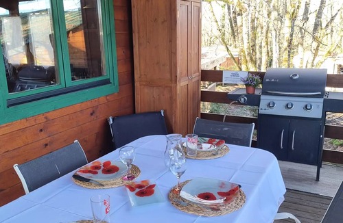 Peyrignac Ski Chalet | Apartment