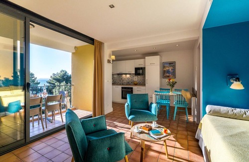 Le Rayol Apartment | Apartment in Saint-Tropez with Beach Access