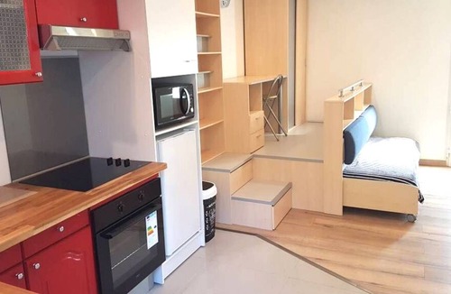 Razac-sur-l'Isle Apartment | Apartment