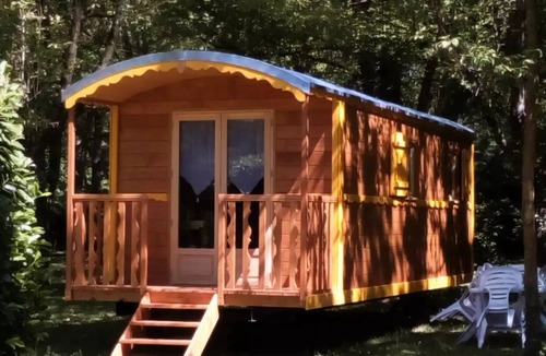 Rochegude Cabin | Apartment