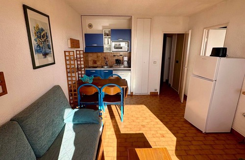 Roquebrune-Cap-Martin Apartment | Apartment for 8, spacious living with Wi-Fi included