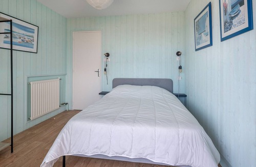 Saint-Brevin-l'Ocean Apartment | Apartment facing the sea for 8 people