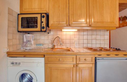 Saint-Gervais-les-Bains Apartment | Apartment Aiguille du midi by Interhome