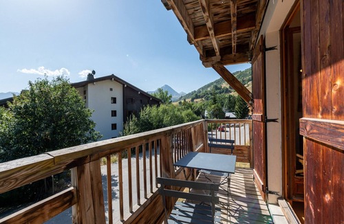 Saint-Sorlin-d'Arves Apartment | Apartment in Saint-Sorlin near Ski Resort