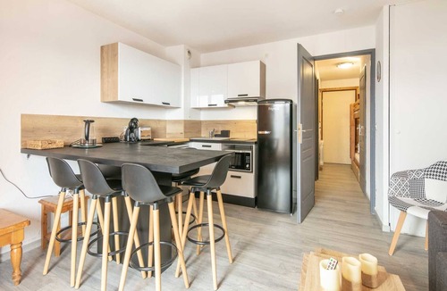 Saint-Sorlin-d'Arves Apartment | Apartment in Saint-Sorlin near Ski Resort