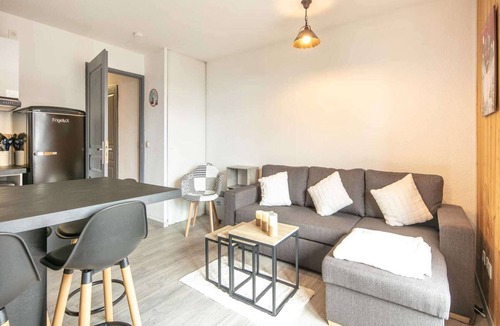 Saint-Sorlin-d'Arves Apartment | Apartment in Saint-Sorlin near Ski Resort