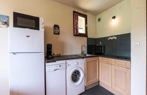 Saint-Sorlin-d'Arves Apartment | Apartment in Saint-Sorlin near Ski Resort
