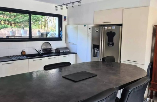 Saint-Andre-des-Eaux Villa | Apartment