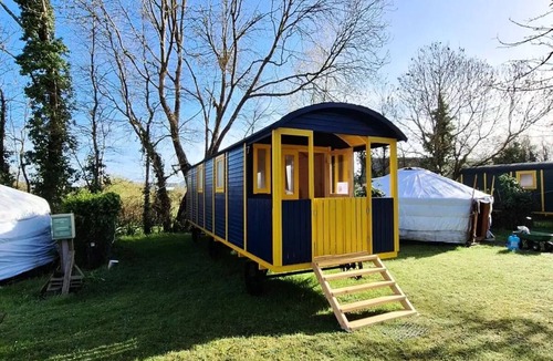 Saint-Benoit-des-Ondes House | Apartment