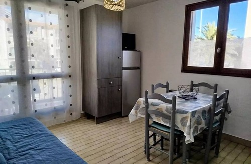 Saint-Cyprien Plage Apartment | Apartment
