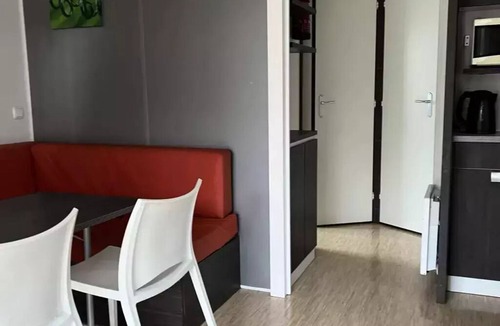 Saint-Julien-de-Peyrolas House | Apartment