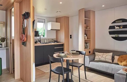 Saint-Julien-des-Landes House | Apartment