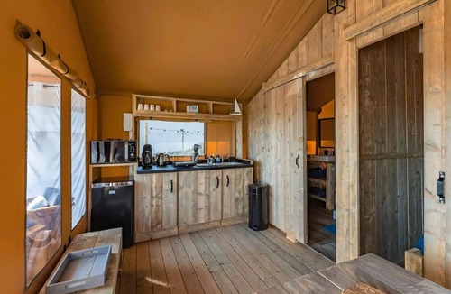 Saint-Michel-en-l'Herm House | Apartment