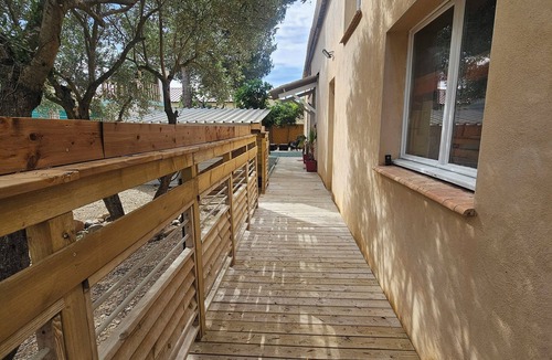 Thezan-les-Beziers Apartment | Apartment