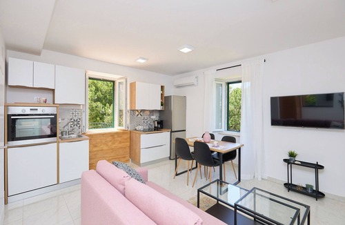 Lapad Apartment | Apartment Fragola - One Bedroom Apartment, Sleeps 2