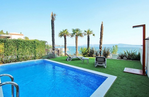 Selce Apartment | Apartment Fran 1 with Private Pool