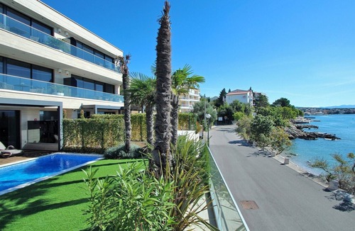 Selce Apartment | Apartment Fran 1 with Private Pool