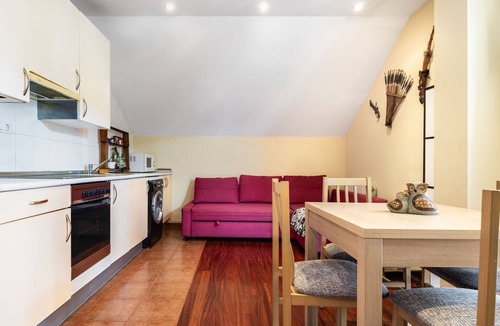 Ampuero Apartment | Apartment 'Francisca' with Mountain View and Wi-Fi