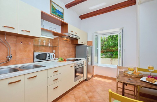 Gornji Kono Apartment | Apartment Fresco - Two Bedroom Apartment, Sleeps 4