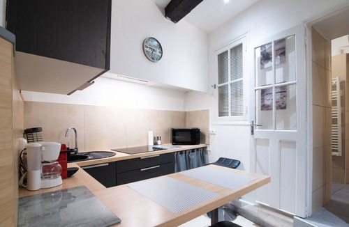 Ceret Apartment | Apartment / functional. CERET Center