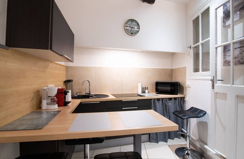 Ceret Apartment | Apartment / functional. CERET Center