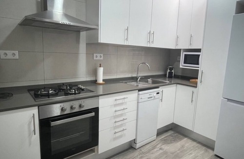 Les Cases d'Alcanar Apartment | Apartment 'Gloria 1' with Shared Terrace and Air Conditioning