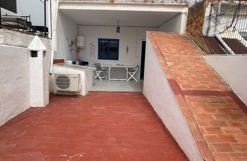 Les Cases d'Alcanar Apartment | Apartment 'Gloria 1' with Shared Terrace and Air Conditioning