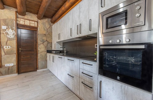 Borrastre House | Apartment 'Galamín' with Mountain View, Private Terrace and Wi-Fi