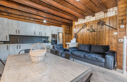 Borrastre House | Apartment 'Galamín' with Mountain View, Private Terrace and Wi-Fi