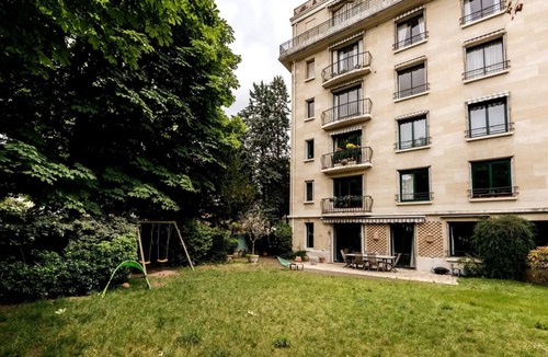 Neuilly-sur-Seine Apartment | APARTMENT. GARDEN. NEUILLY- SUR - SEINE. 5 MIN FROM PARIS