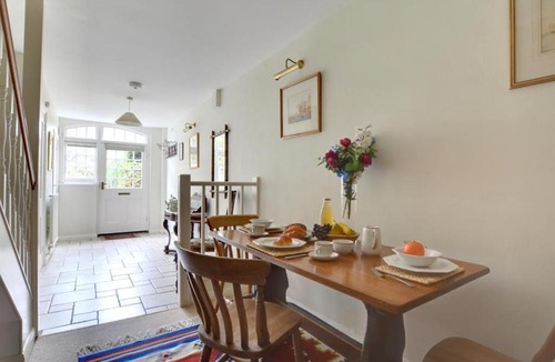 Sandwich Apartment | Apartment Garden