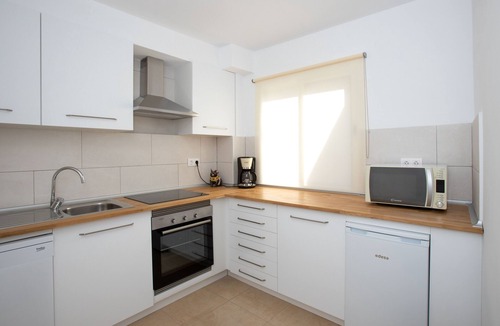 Mutxamel Apartment | Apartment 'Garten Und Pool' with Sea View, Wi-Fi and Air Conditioning