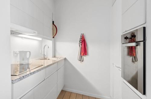 Syddjurs Kommune Apartment | Apartment Geert - 25m from the sea by Interhome