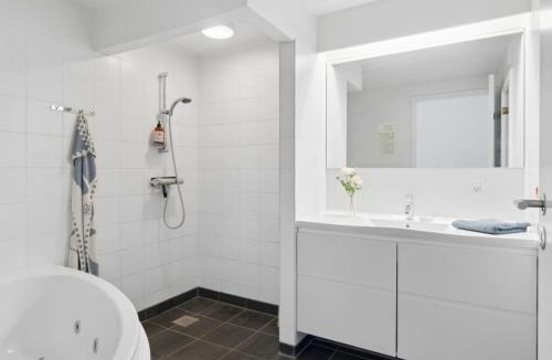 Syddjurs Kommune Apartment | Apartment Geert - 25m from the sea by Interhome